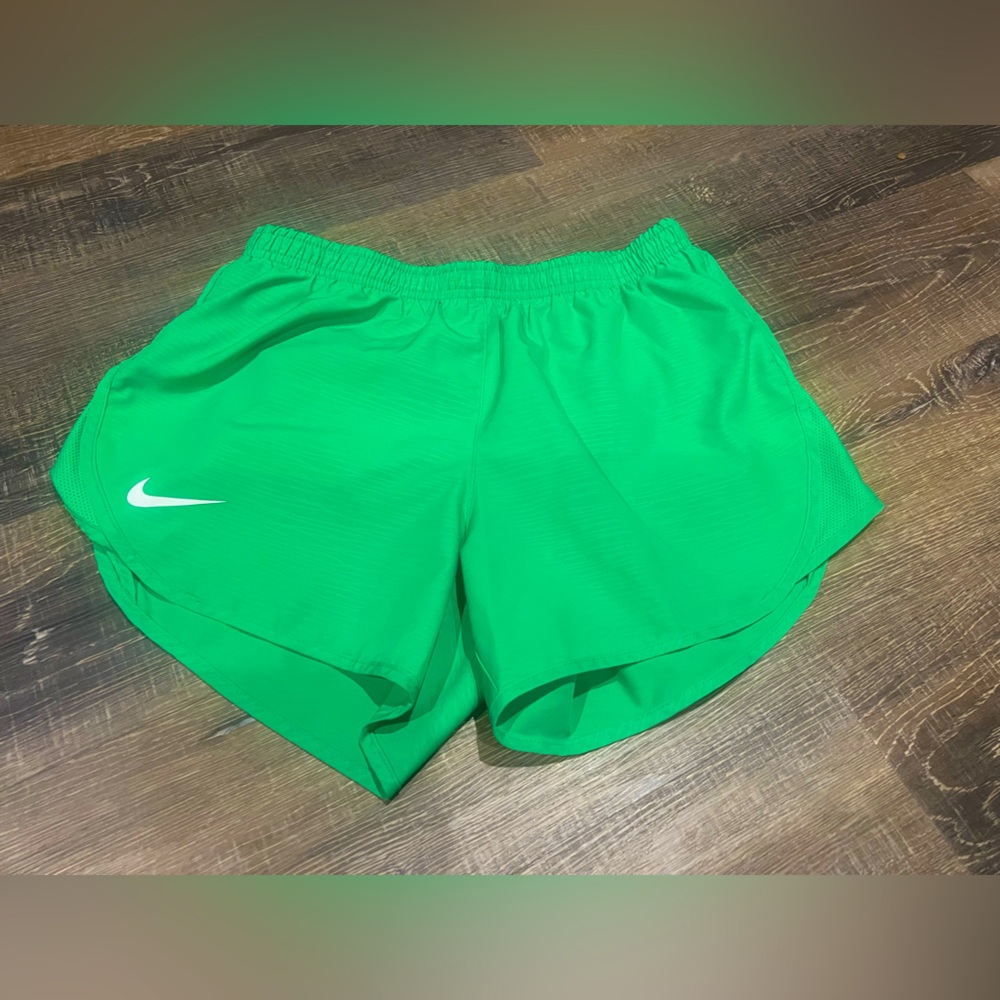 Green means Go! Nike Dri-Fit Modern Embossed Tempo Running Shorts